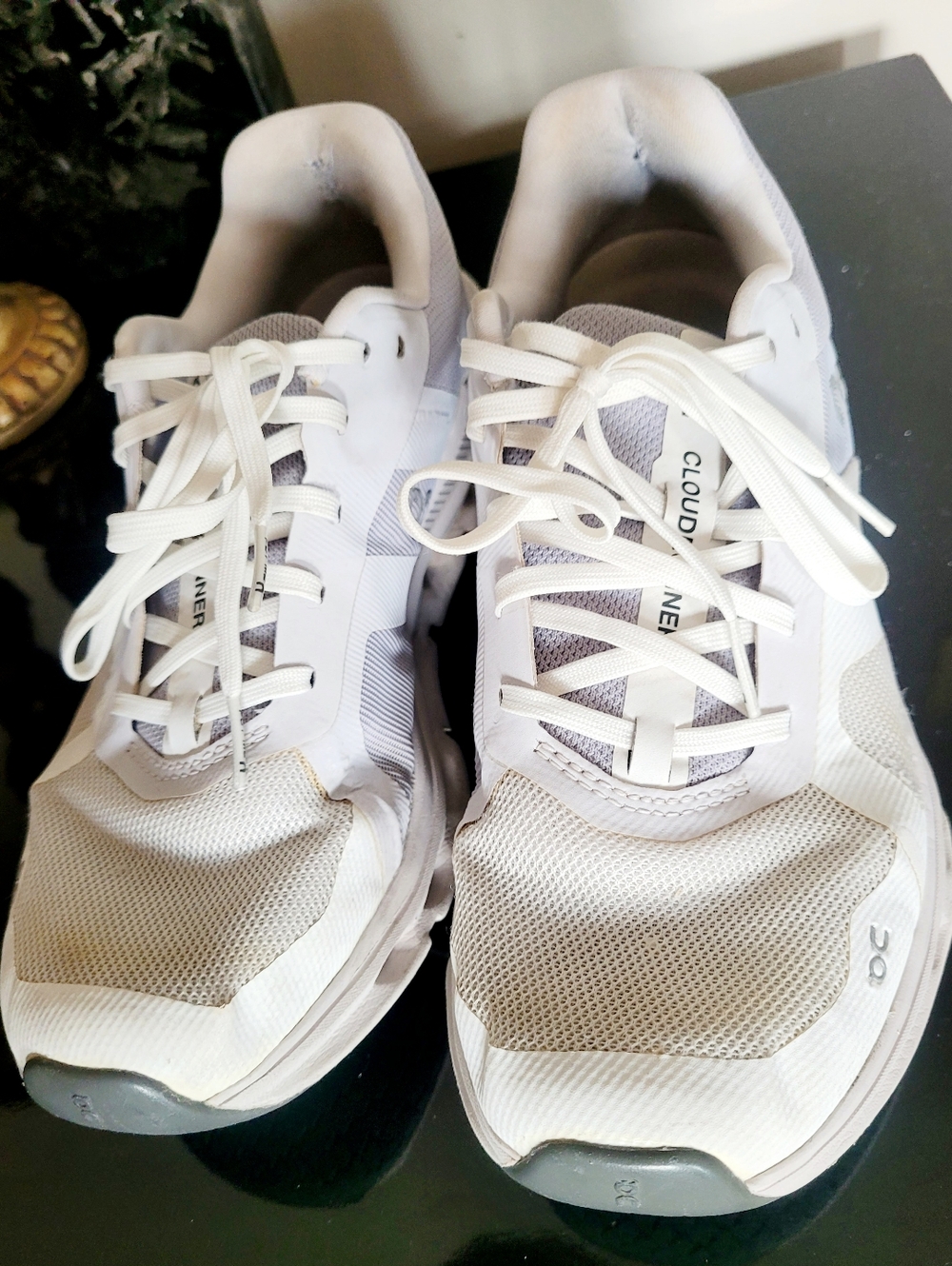ON Cloudrunner 2 Women's Lightweight White/Frost Gray Sneakers US 8 - Picture 3 of 16